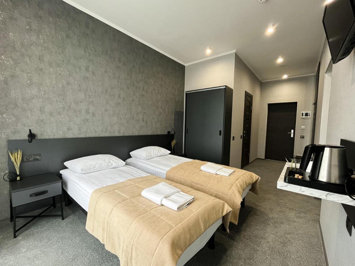 Golden Ring Hotel Ternopil Ngoại thất bức ảnh